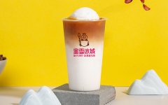 蜜雪冰城加盟优势是什么？门店生意全年没有淡季